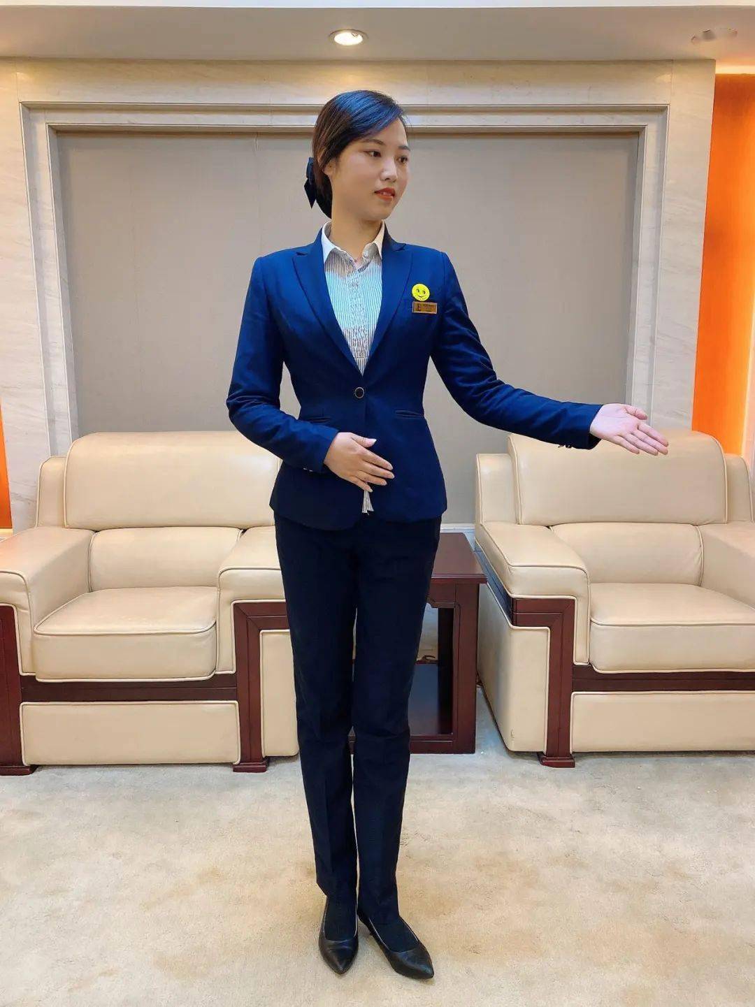 以禮塑形，以情暖心 長嶺接待會(huì)議中心開展全員服務(wù)禮儀培訓(xùn)